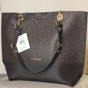 Calvin Klein New Reversible Bag with makeup bag